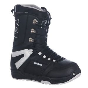 Burton Tribute snowboarding boots size 7. Used 2-3 times for one season.